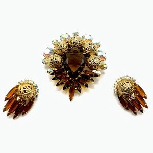 Verified Vintage Juliana D&E AB and Topaz tone Rhinestone Brooch and earring set
